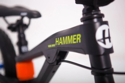 Біговел HAMMER HS-1 чорний магнієва рама та вилка